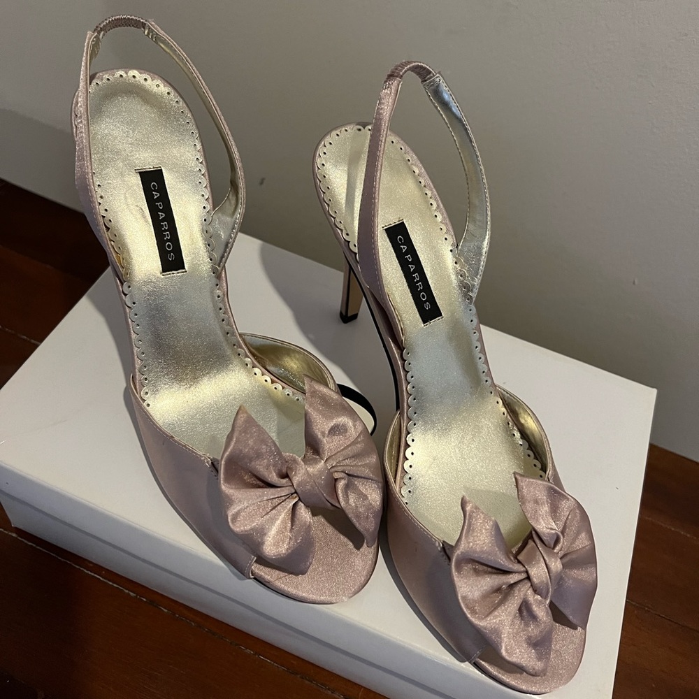 NEW Caparros Nude Satin Regina Heels SIZE 9